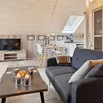 3 Bedroom Beautiful In Holiday home *