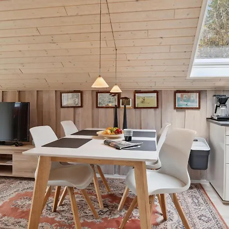 3 Bedroom Beautiful In Holiday home Toftlund